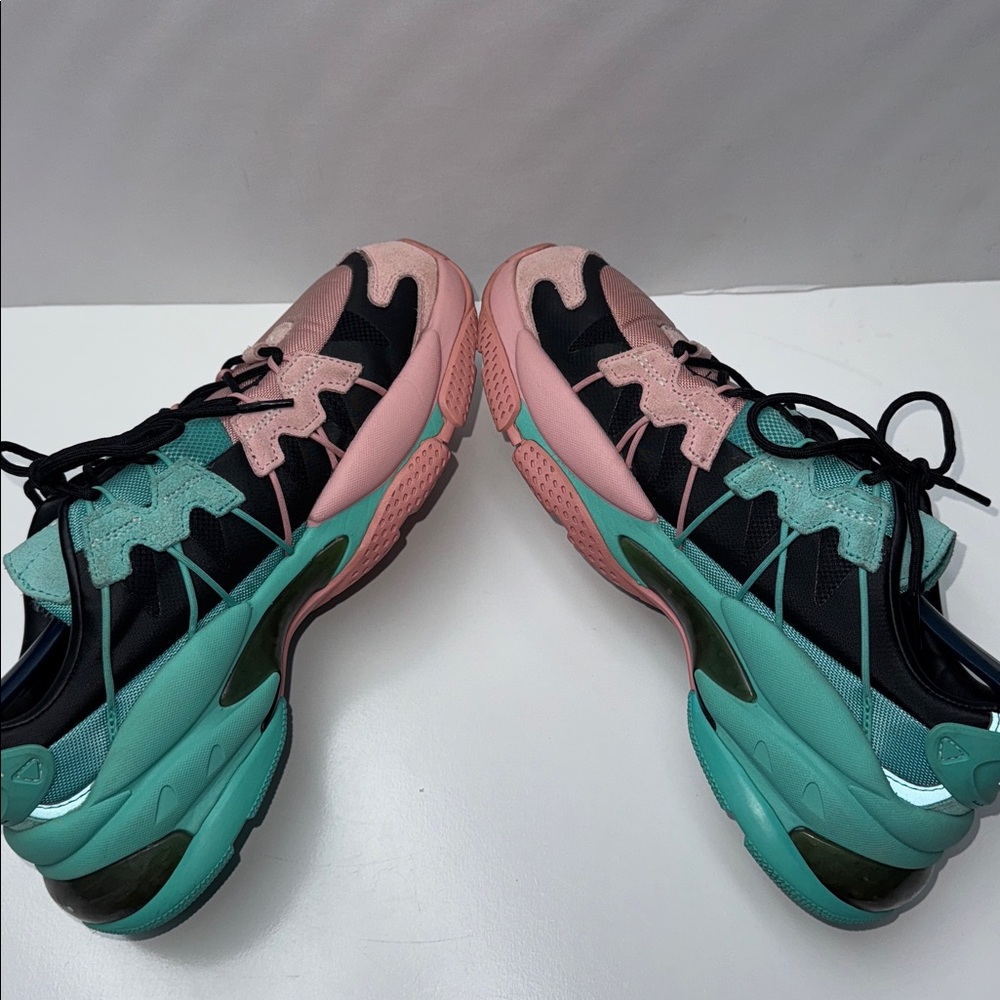 Puma
Men's LQDCELL Omega
Manga Cult Training
Sneakers - Picture 5 of 9